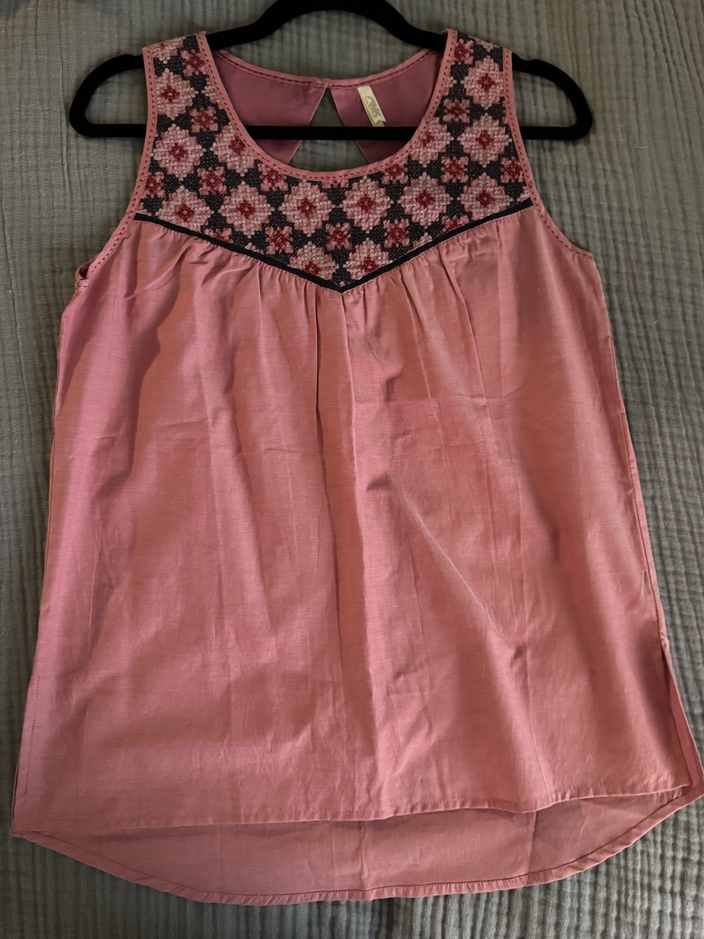 prAna Dusty Rose Embroidered Sleeveless Top Size Small Boho Cotton Blend